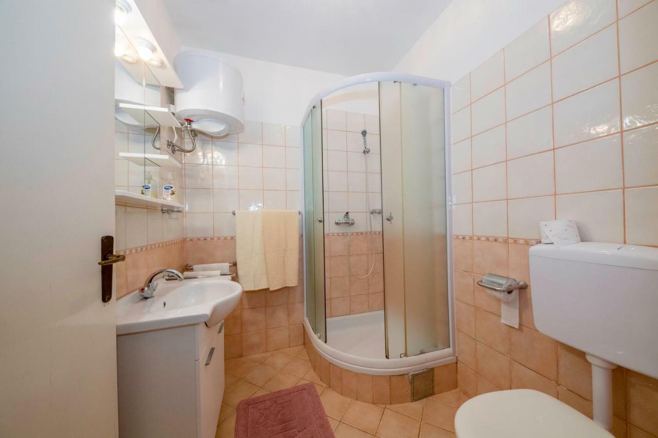 Lero Apartment Banjol Bagian luar foto